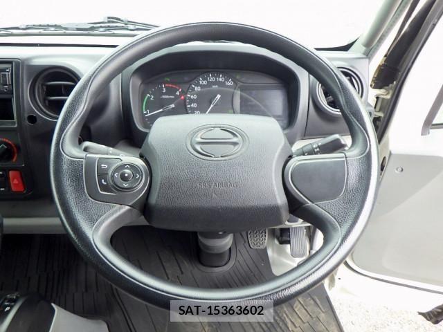 Hino DUTRO 2020-09 8229654-11