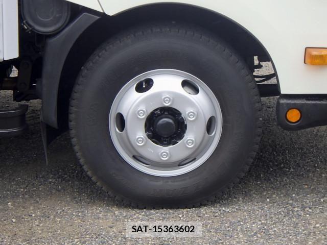 Hino DUTRO 2020-09 8229654-16