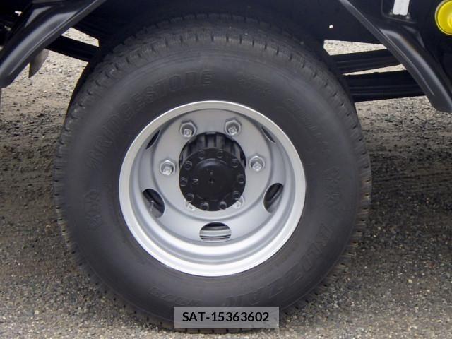 Hino DUTRO 2020-09 8229654-17