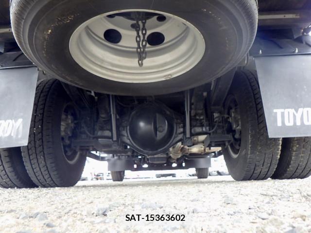 Hino DUTRO 2020-09 8229654-19