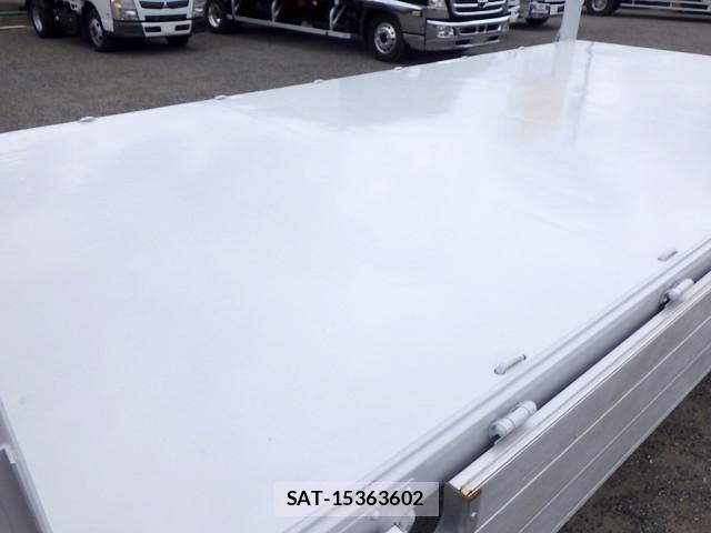 Hino DUTRO 2020-09 8229654-26