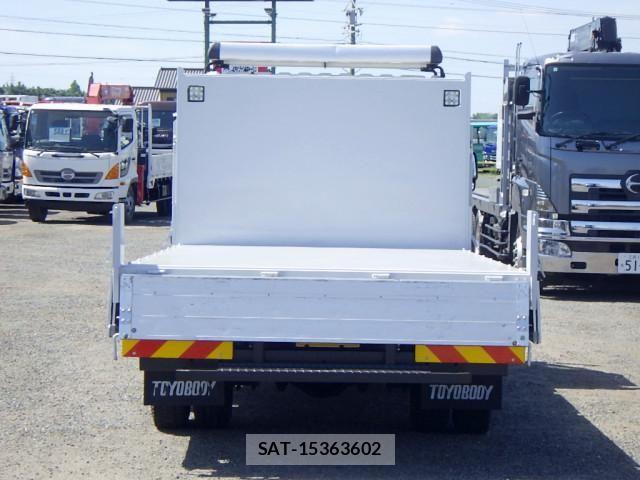 Hino DUTRO 2020-09 8229654-6