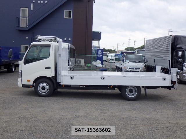 Hino DUTRO 2020-09 8229654-7