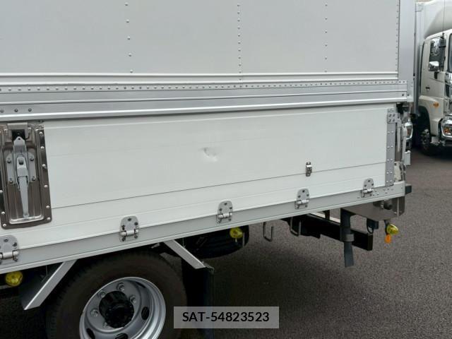 Hino DUTRO 2019-11 8229607-23