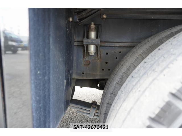 Hino DUTRO 2018-02 8229682-10