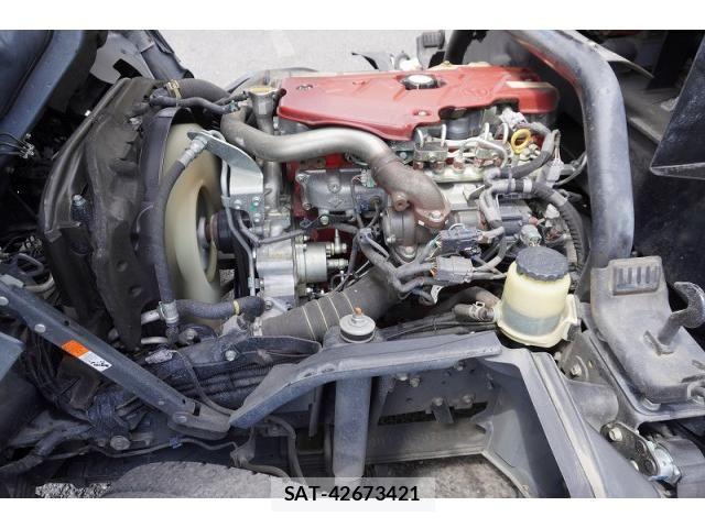 Hino DUTRO 2018-02 8229682-13