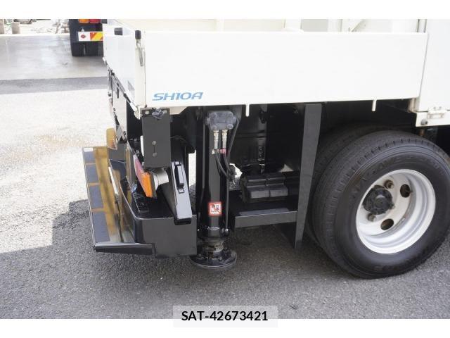 Hino DUTRO 2018-02 8229682-21