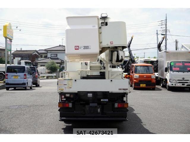 Hino DUTRO 2018-02 8229682-3