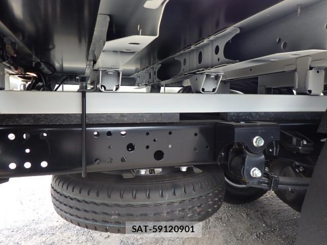 Hino DUTRO 2025-12 8229630-23