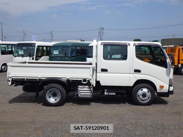 Hino DUTRO 2025-12 8229630-4