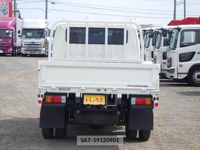 Hino DUTRO 2025-12 8229630-5