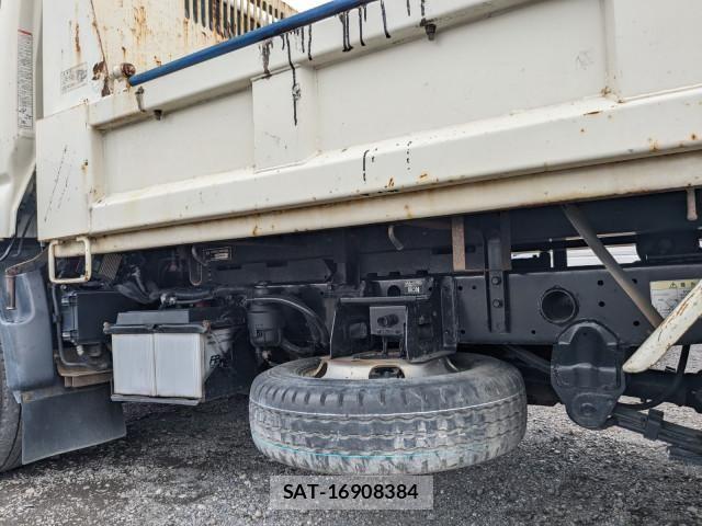 Hino DUTRO 2016-06 8229697-19