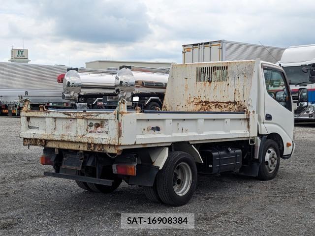 Hino DUTRO 2016-06 8229697-3