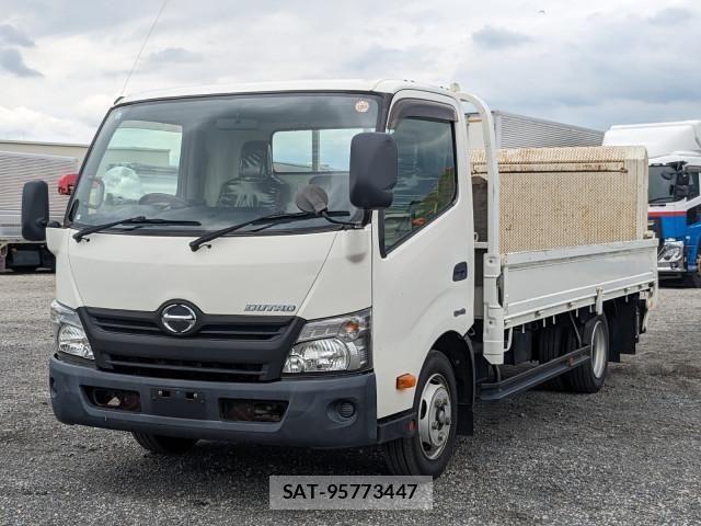 Hino DUTRO 2019-05 8229675-0