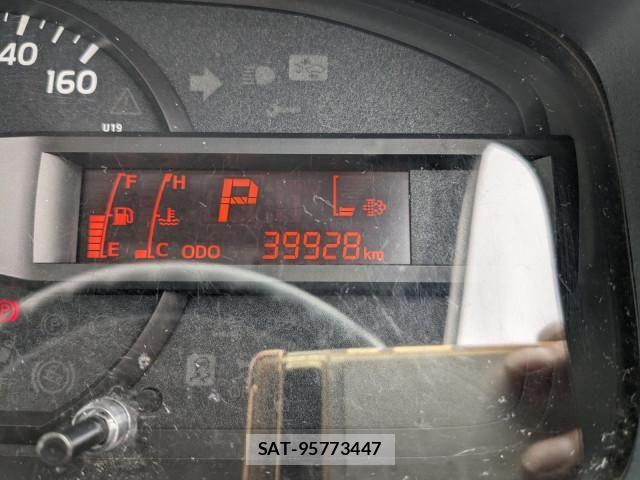Hino DUTRO 2019-05 8229675-11