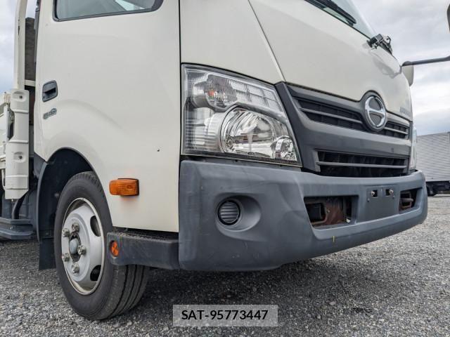 Hino DUTRO 2019-05 8229675-13