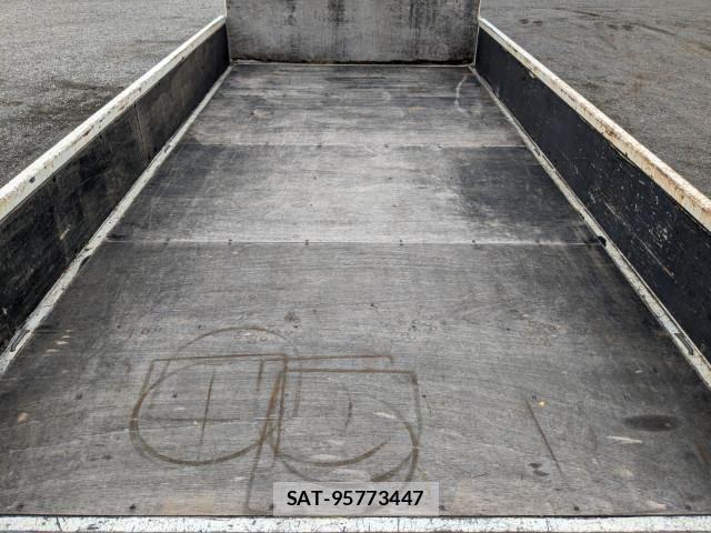 Hino DUTRO 2019-05 8229675-19
