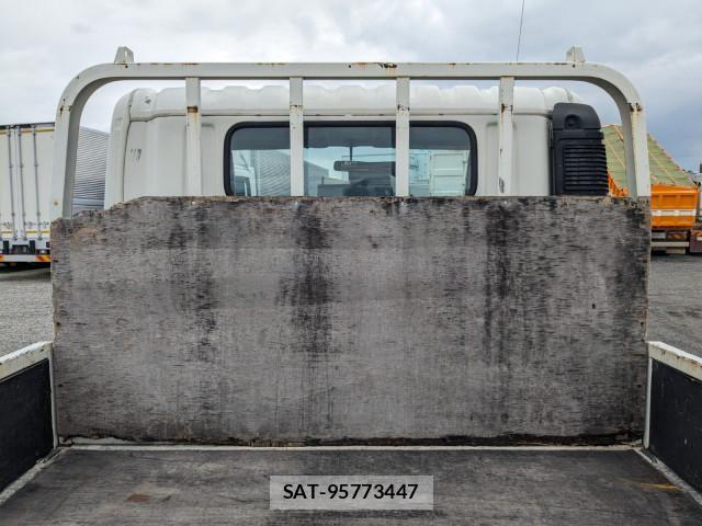 Hino DUTRO 2019-05 8229675-21