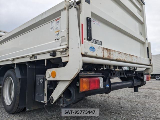 Hino DUTRO 2019-05 8229675-6