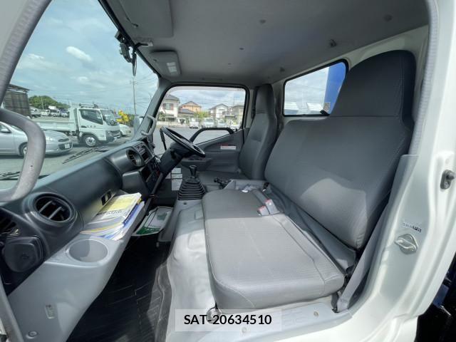 Hino DUTRO 2014-03 8229691-18