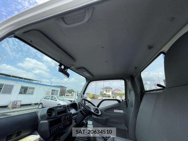 Hino DUTRO 2014-03 8229691-19