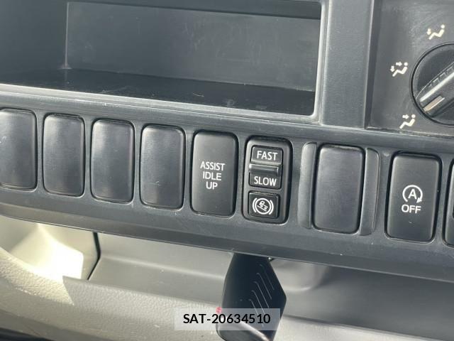 Hino DUTRO 2014-03 8229691-23