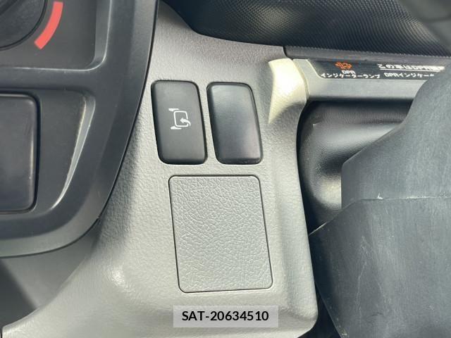 Hino DUTRO 2014-03 8229691-27