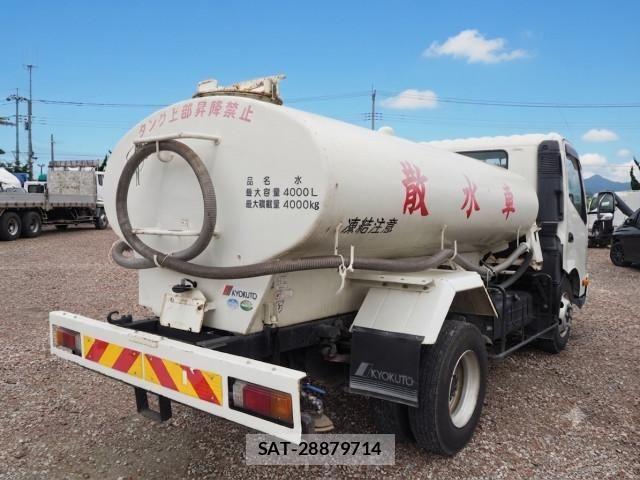 Hino DUTRO 2014-06 8229696-4