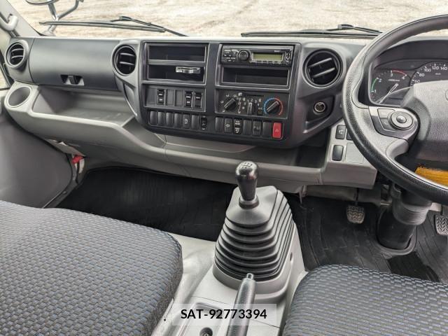 Hino DUTRO 2021-01 8229662-9