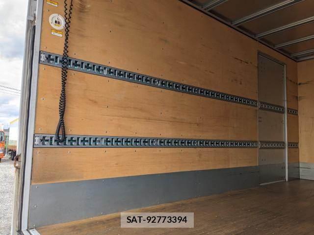 Hino DUTRO 2021-01 8229662-27