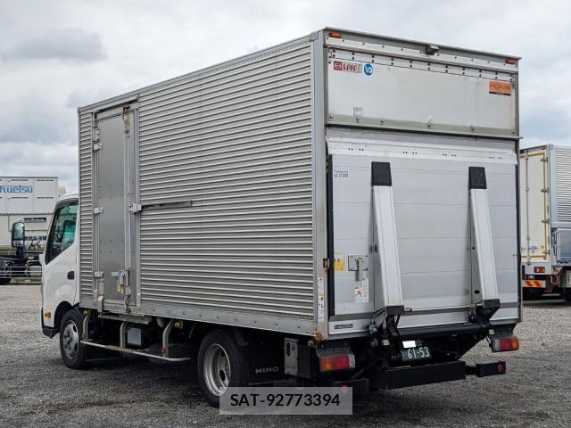 Hino DUTRO 2021-01 8229662-2