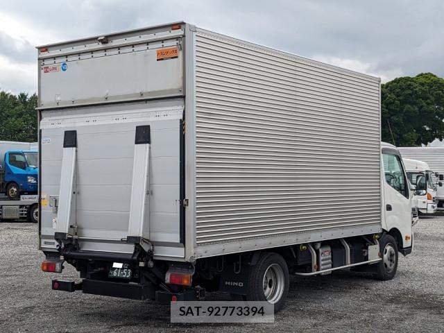 Hino DUTRO 2021-01 8229662-3