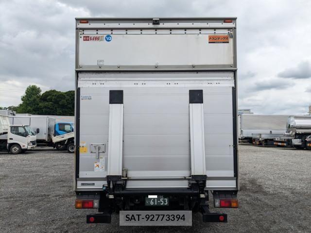 Hino DUTRO 2021-01 8229662-4