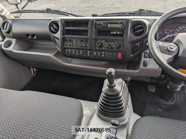 Hino DUTRO 2024-11 8229610-11