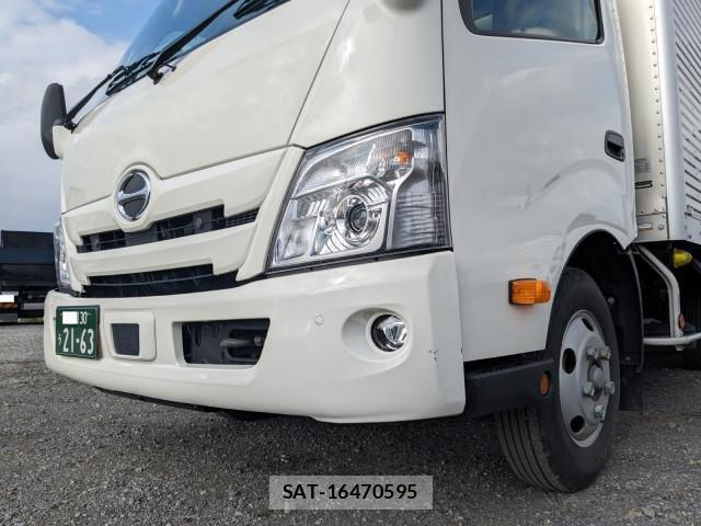 Hino DUTRO 2024-11 8229610-13