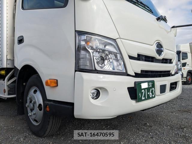 Hino DUTRO 2024-11 8229610-14