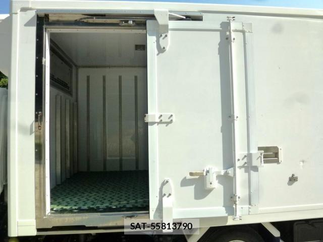 Hino DUTRO 2020-04 8229667-9