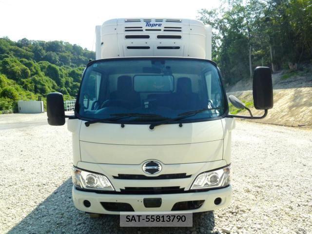 Hino DUTRO 2020-04 8229667-1
