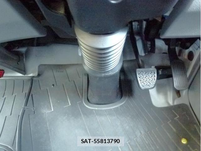 Hino DUTRO 2020-04 8229667-29