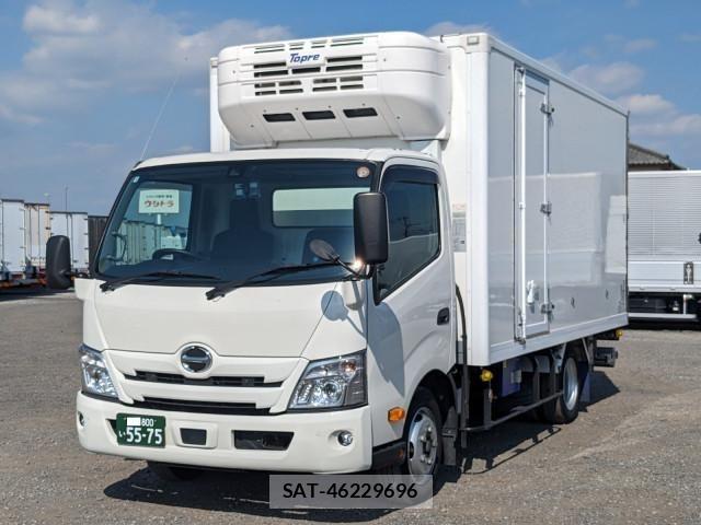 Hino DUTRO 2023-04 8229600-0
