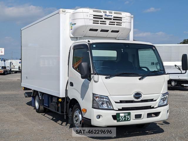 Hino DUTRO 2023-04 8229600-1