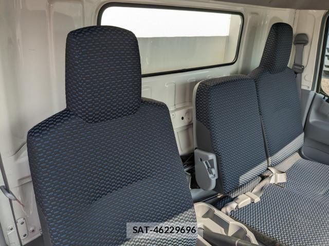Hino DUTRO 2023-04 8229600-25