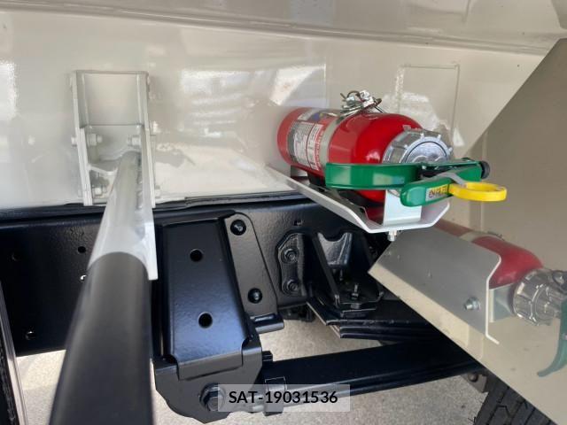 Hino DUTRO 2024-09 8229589-17