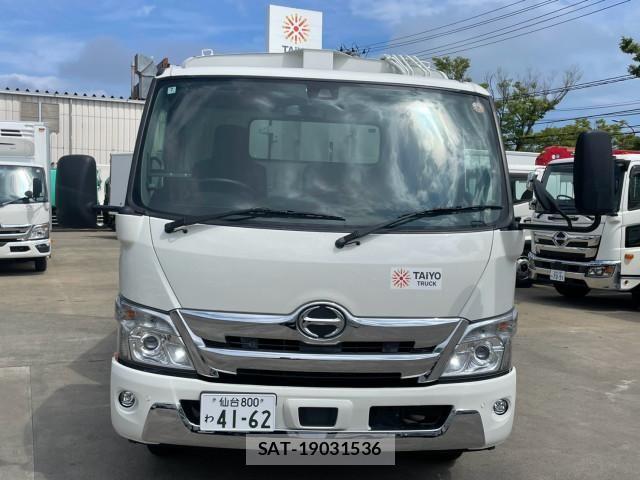 Hino DUTRO 2024-09 8229589-1