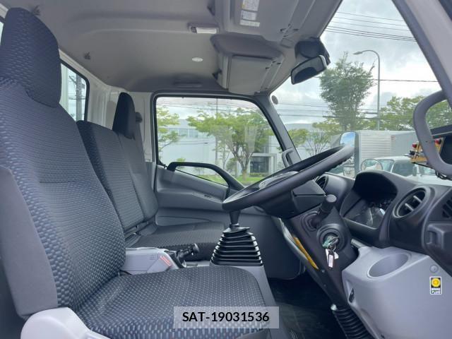 Hino DUTRO 2024-09 8229589-26