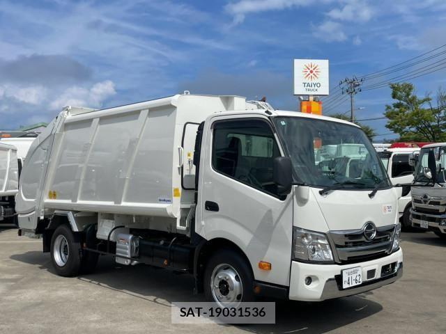 Hino DUTRO 2024-09 8229589-2