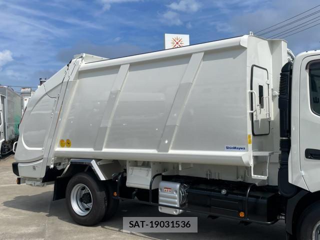 Hino DUTRO 2024-09 8229589-7