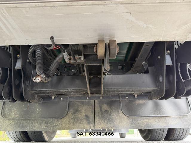 Hino DUTRO 2020-02 8229645-13