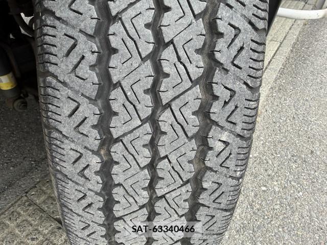 Hino DUTRO 2020-02 8229645-14