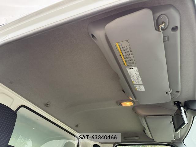 Hino DUTRO 2020-02 8229645-21